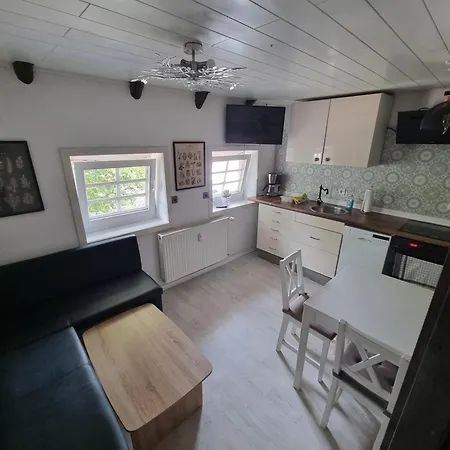 Ferienwohnung/monteurwohnung Im Herzen Von *