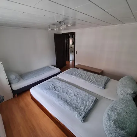 Ferienwohnung/monteurwohnung Im Herzen Von *