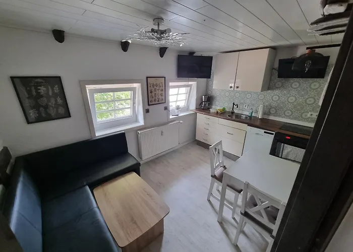 Ferienwohnung/monteurwohnung Im Herzen Von *